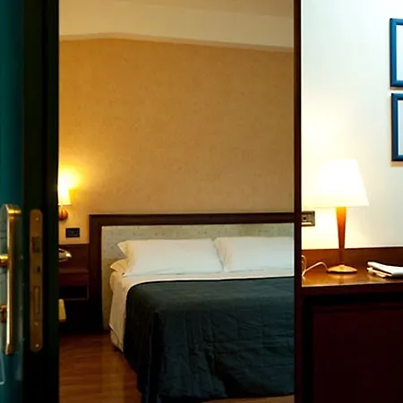 Montreal 3* 라구사