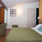 Hotel Montreal 3*