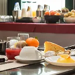 Montreal Hotel 3*