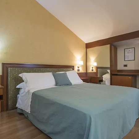 Montreal 3* Ragusa