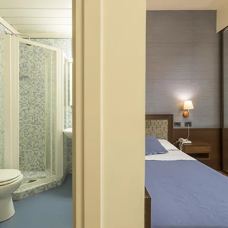 Hotel Montreal 3*